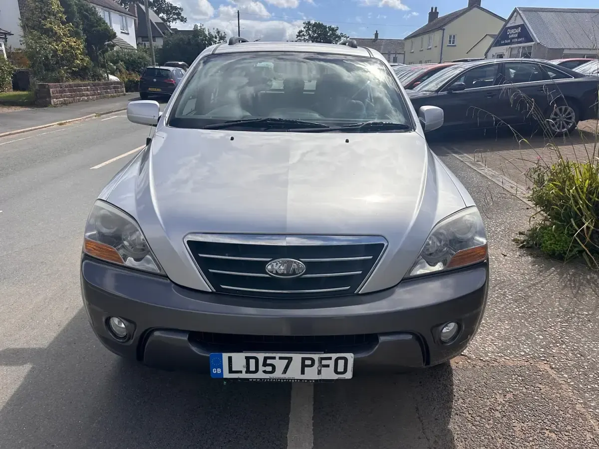 Used Kia Sorento 168 HP (123 kW) 2007 Silver SUV