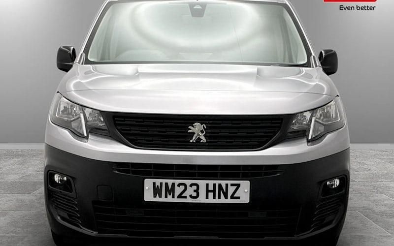 Used Peugeot Partner Premium 102 HP (75 kW) 2023 Grey MPV