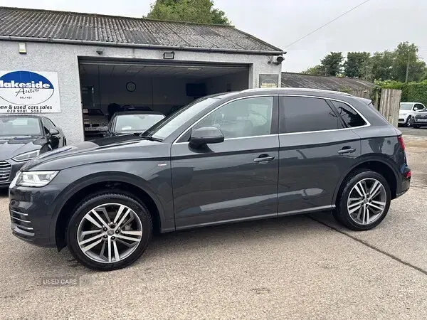 Used Audi Q5 S-Line 190 HP (139 kW) 2018 Grey SUV