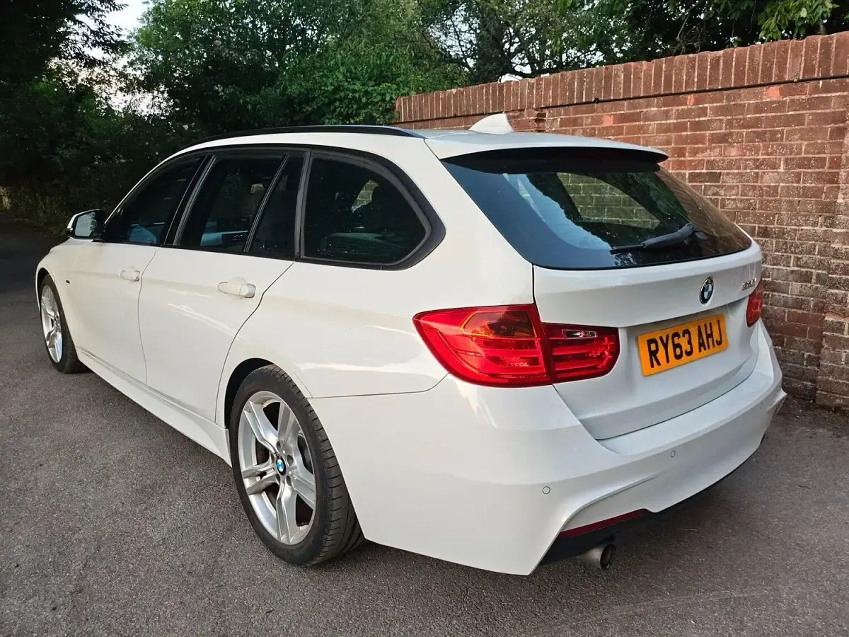 Used BMW 320 M Sport 2013 White Estate