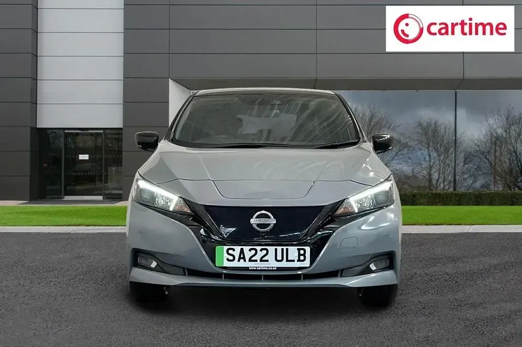 Usado Nissan Leaf N-Connecta 160 kW (218 HP) 2022 Cinzento Citadino