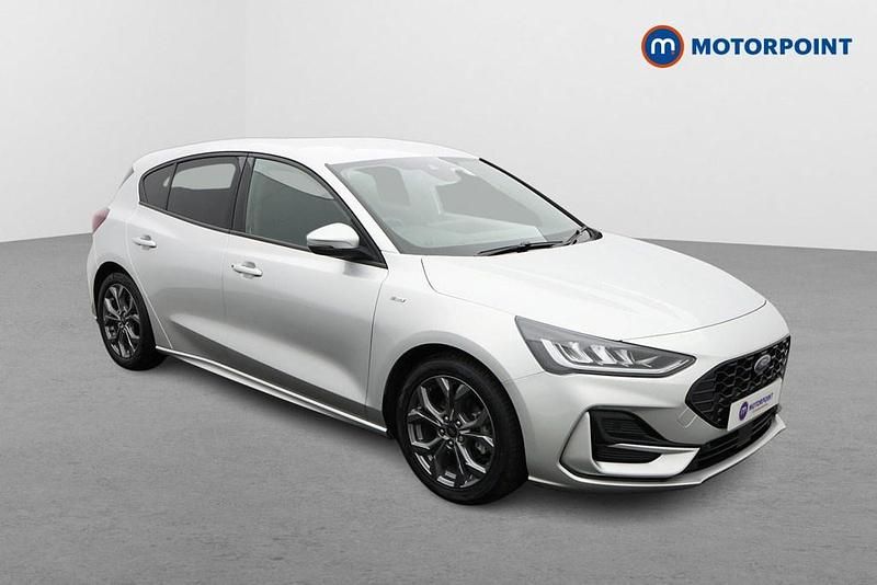 Silver Used 2023 Ford Focus ST-Line Hatchback | £15,199 (Fair price) - Image 1/4