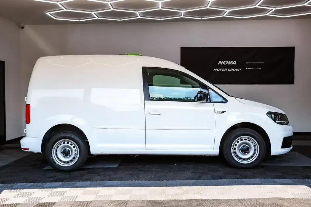 Used VW Caddy Startline 102 HP (75 kW) 2019 White MPV