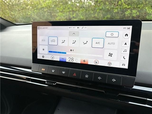 Used MG MG4 EV Trophy 150 kW (204 HP) 2024 Black Hatchback