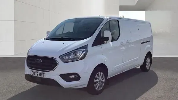Used Ford Transit Custom Limited 130 HP (95 kW) 2022 White Van