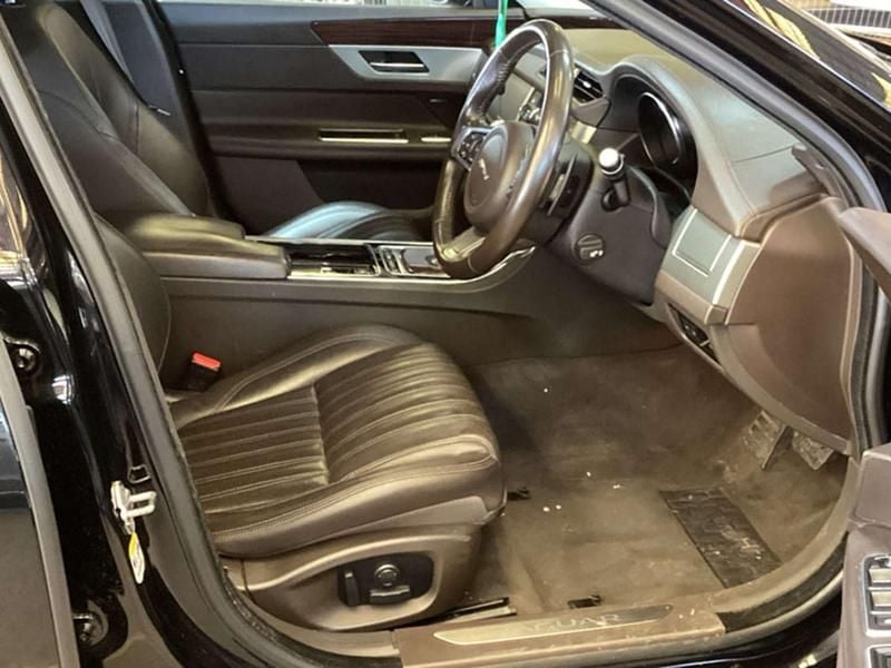 Used Jaguar XF Portfolio 2018 Black Estate