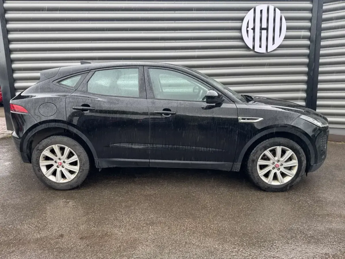 Używany Jaguar E-Pace S 2019 Czarny SUV