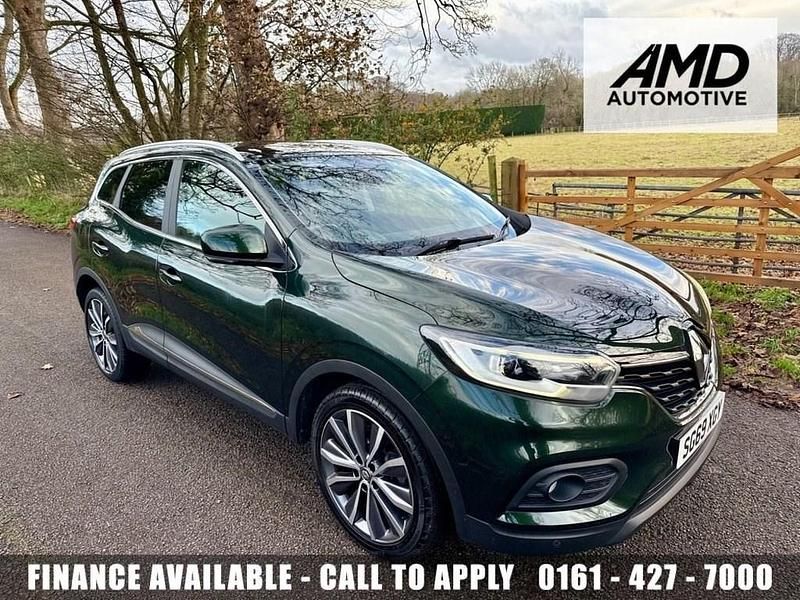 Green Used 2019 Renault Kadjar Iconic SUV | £10,650 (Fair price) - Image 1/3