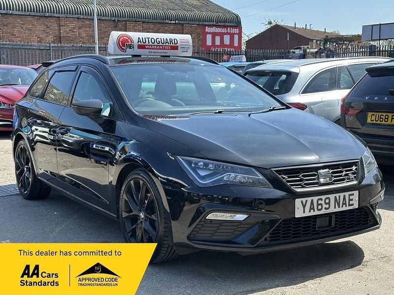 Begagnad Seat Leon Black Edition 2020 Svart Kombi