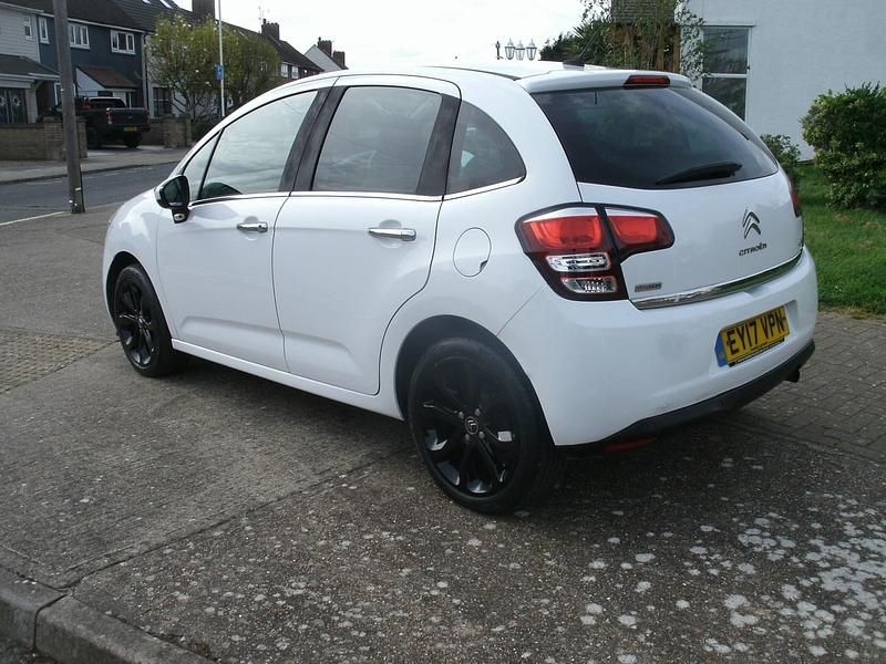 Usado Citroën C3 Platinum 110 HP (80 kW) 2017 Branco Citadino