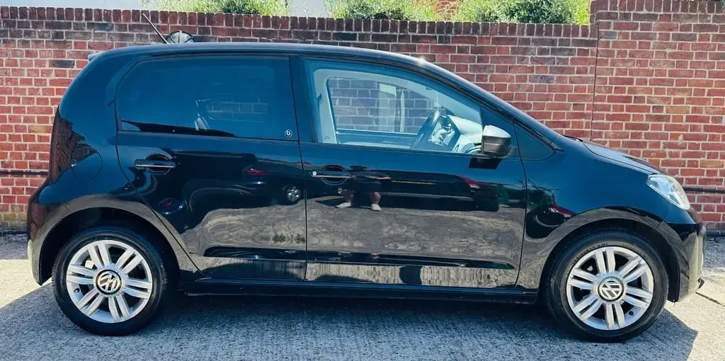 Used VW up! Beats 60 HP (44 kW) 2019 Black Hatchback