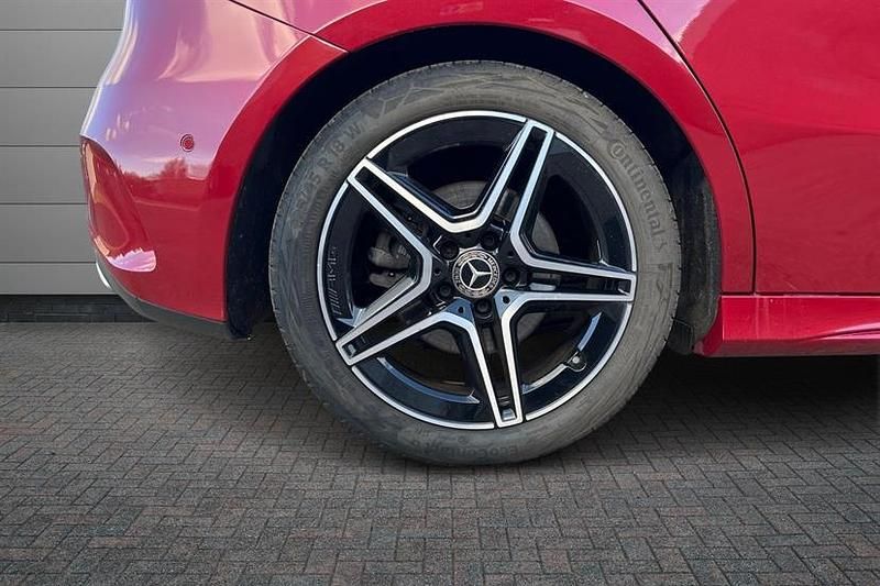 Used Mercedes A200 Executive 163 HP (119 kW) 2023 Patagonia red Hatchback