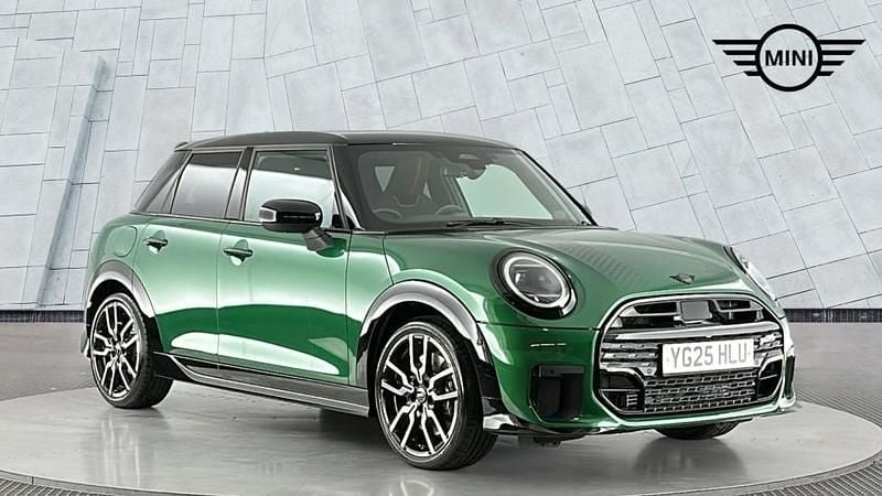 Green Used 2025 Mini Cooper Hatch Hatchback | £29,950 - Image 1/4