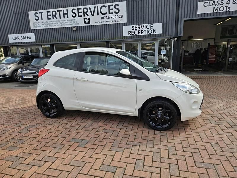 White Used 2016 Ford Ka Zetec Hatchback | £5,895 (Fair price) - Image 1/4