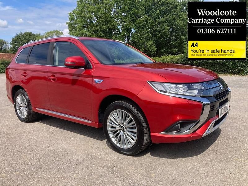 Red Used 2019 Mitsubishi Outlander P-HEV | £11,495 (Super price) - Image 1/4