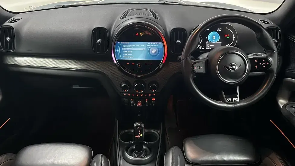 Used Mini Cooper Countryman Exclusive 134 HP (98 kW) 2022 Green SUV
