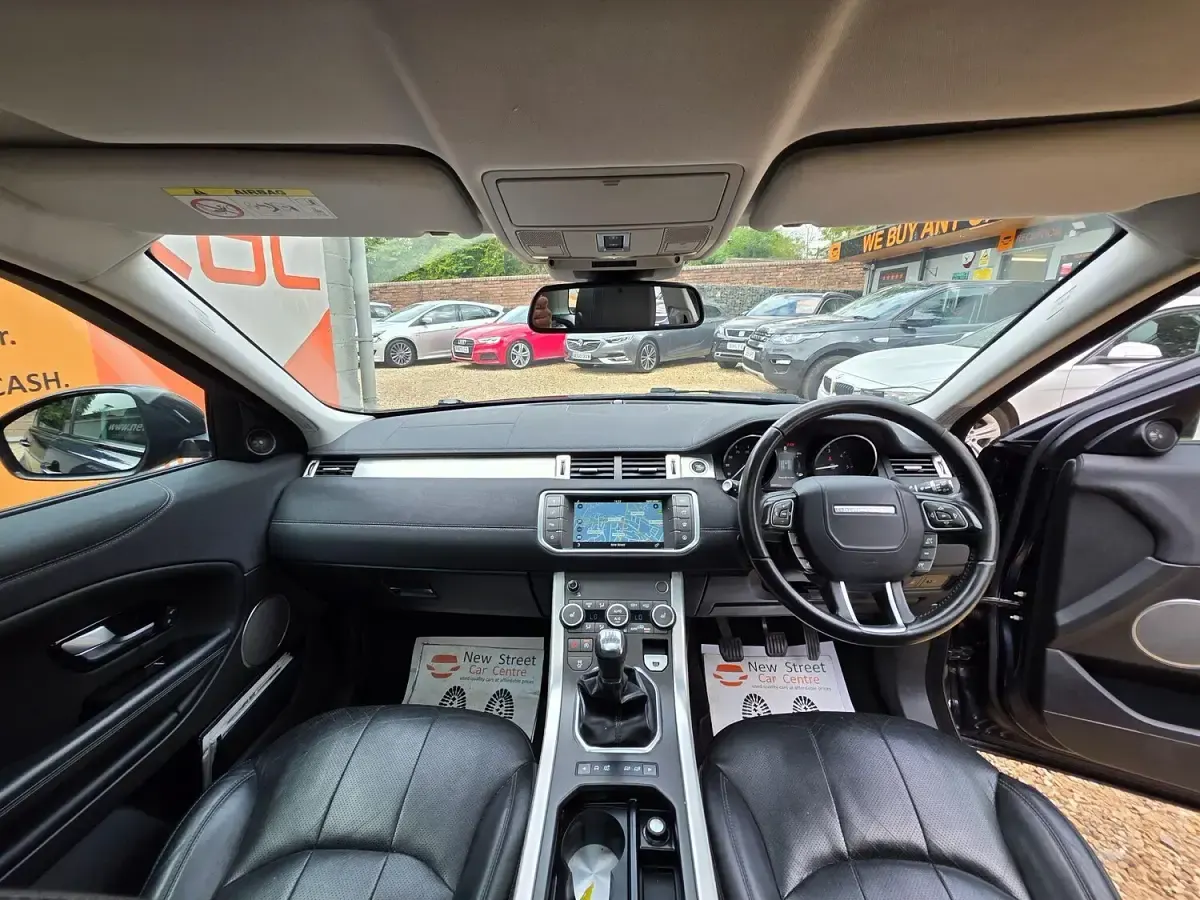 Used Land Rover Range Rover evoque SE 2016 Blue Estate