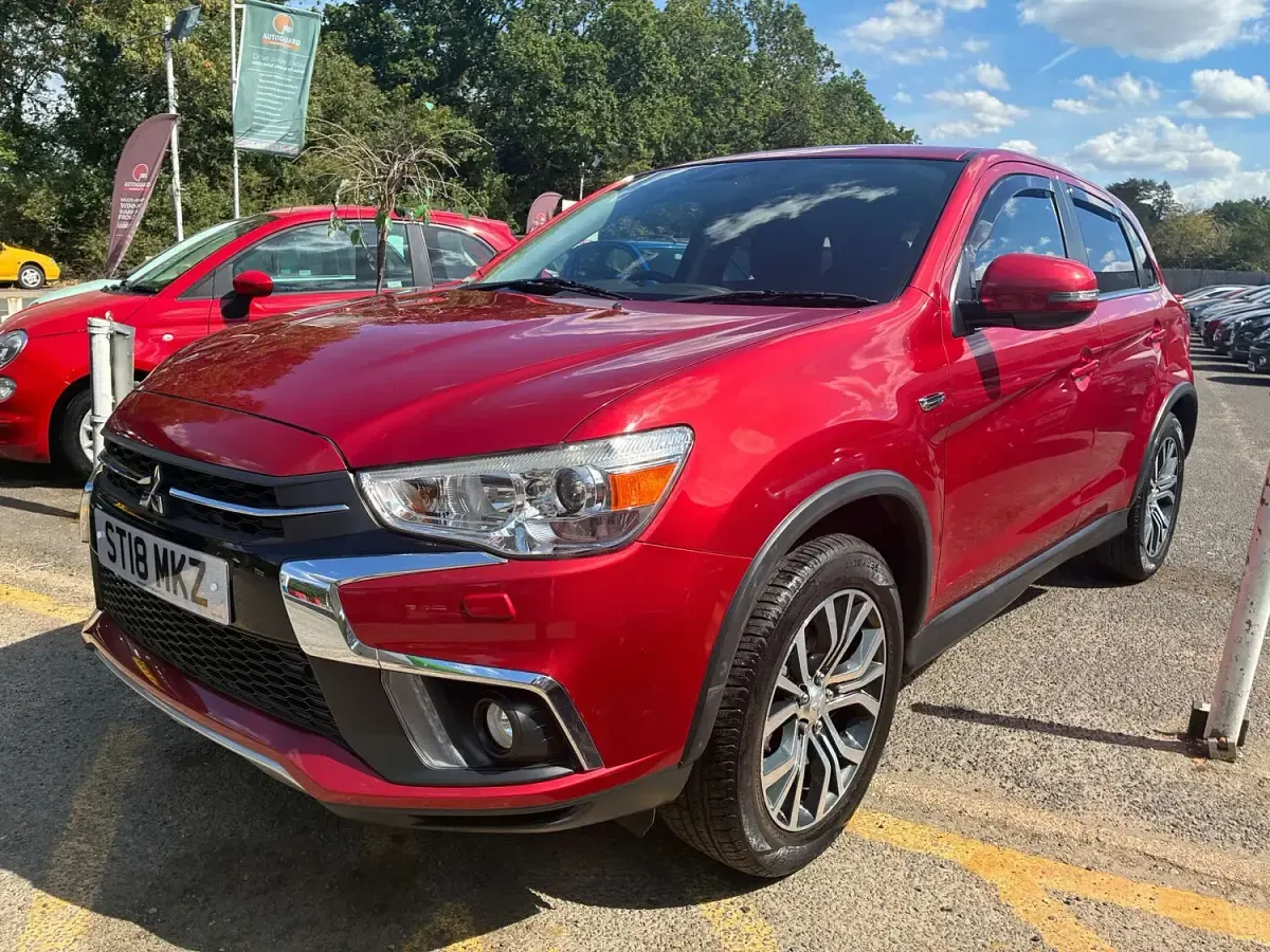 Used Mitsubishi ASX 117 HP (86 kW) 2018 Red SUV