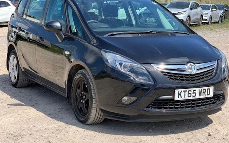Black Used 2016 Vauxhall Zafira Tourer MPV | £6,988 (Fair price) - Image 1/4