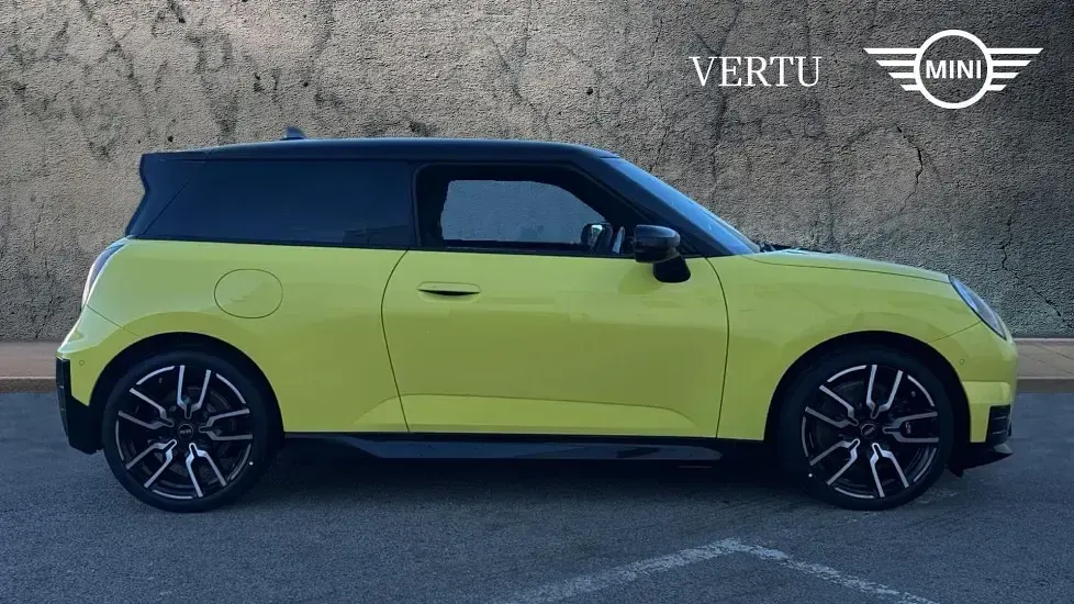 Nuevo Mini Cooper Hatch 133 kW (181 CV) 2025 Amarillo Utilitario