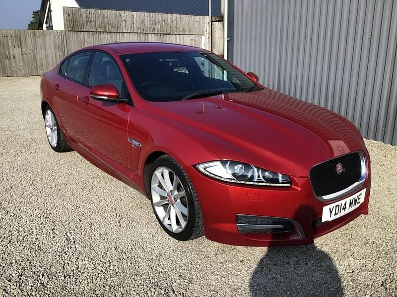 Used Jaguar XF R-Sport 200 HP (147 kW) 2014 Red Sedan