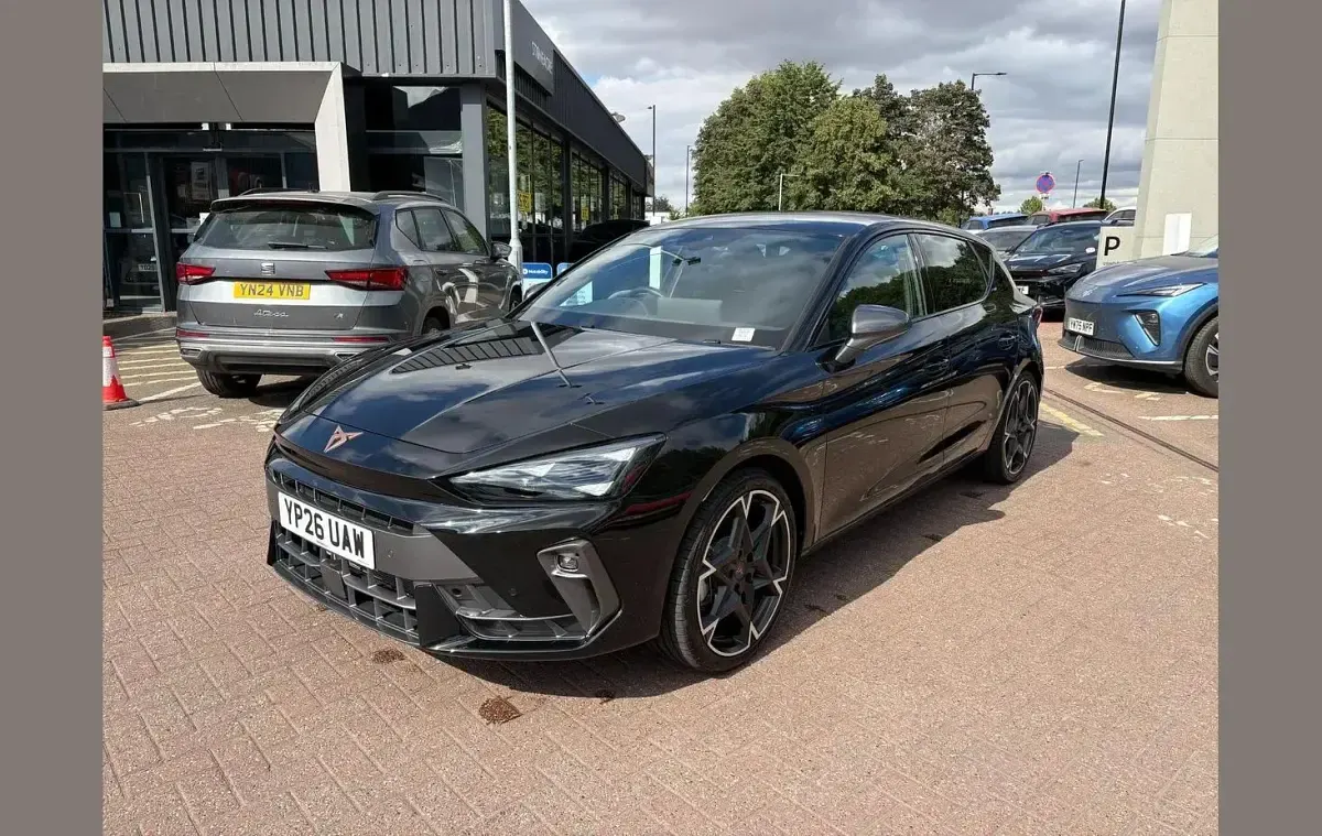 New Cupra Leon 147 HP (108 kW) 2026 Black Hatchback