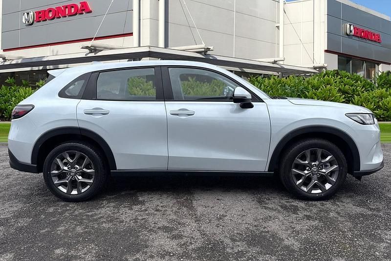 New Honda ZR-V Elegance 2025 White SUV