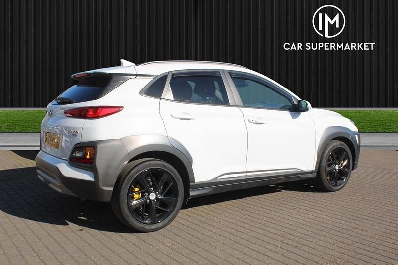 Used Hyundai Kona Premium 177 HP (130 kW) 2019 White SUV