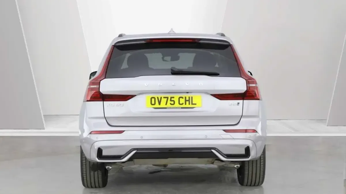 Used Volvo XC60 Plus 247 HP (181 kW) 2026 SUV