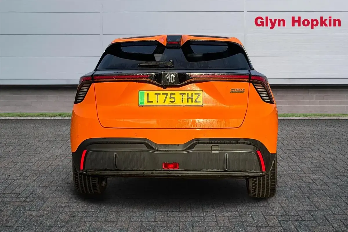 Used MG MG4 EV Trophy 319 kW (435 HP) 2025 Orange Hatchback
