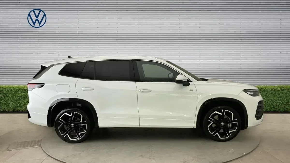 Used VW Tayron R-line 150 HP (110 kW) 2026 White SUV
