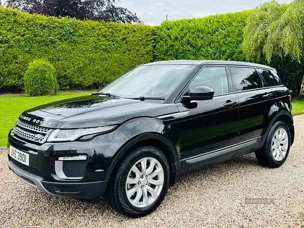 Used Land Rover Range Rover evoque SE 2016 Black Estate