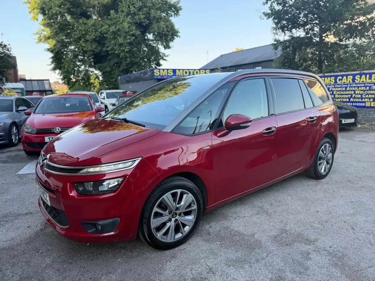 Used Citroën Grand C4 Picasso Exclusive 2015 Red MPV