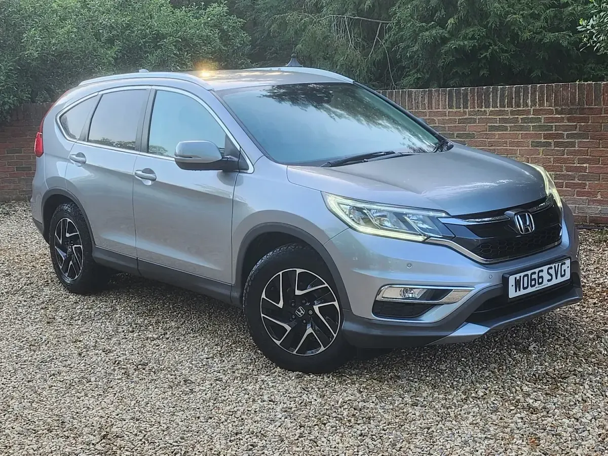 Used Honda CR-V SE Plus 2017 Silver SUV