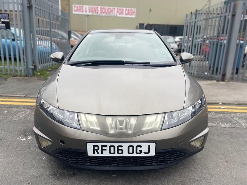 Used Honda Civic ES 138 HP (101 kW) 2006 Grey Hatchback