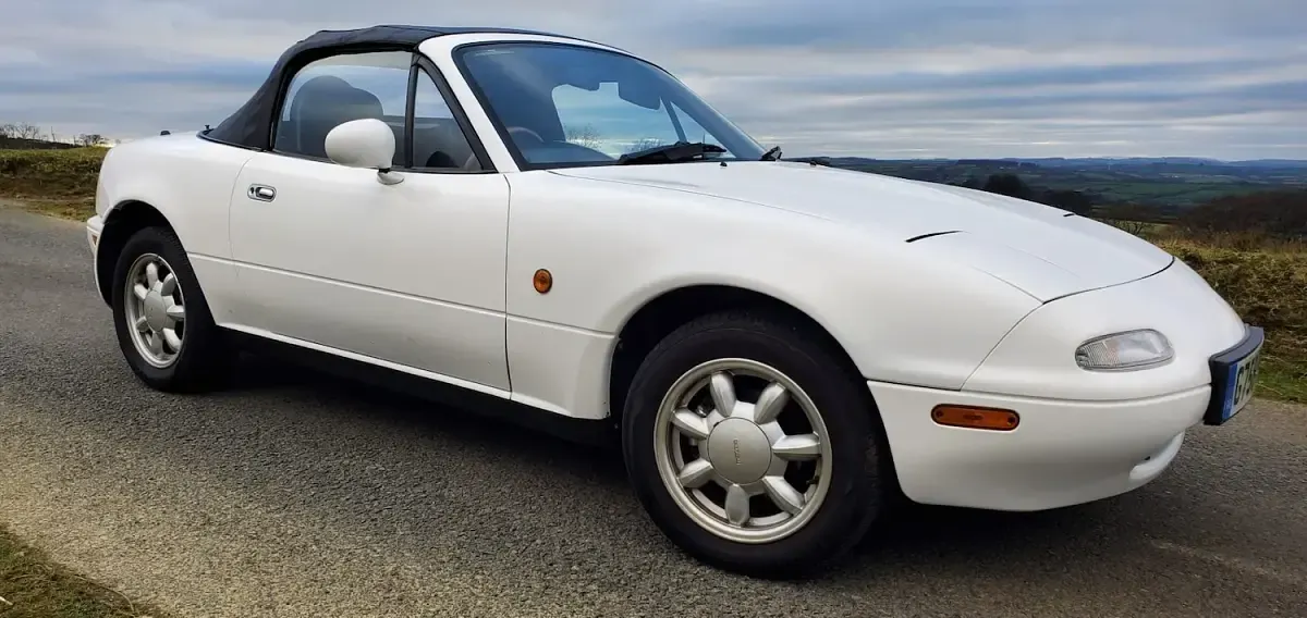 Used Mazda MX5 1990 White Cabriolet