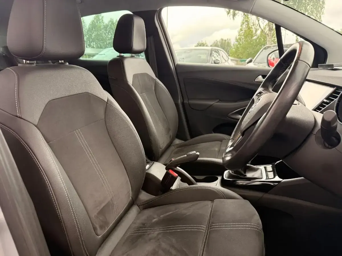 Used Vauxhall Crossland Ultimate 108 HP (79 kW) 2023 Grey SUV