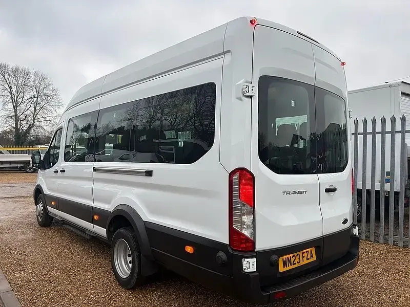 Usado Ford Transit 130 HP (95 kW) 2023 Branco