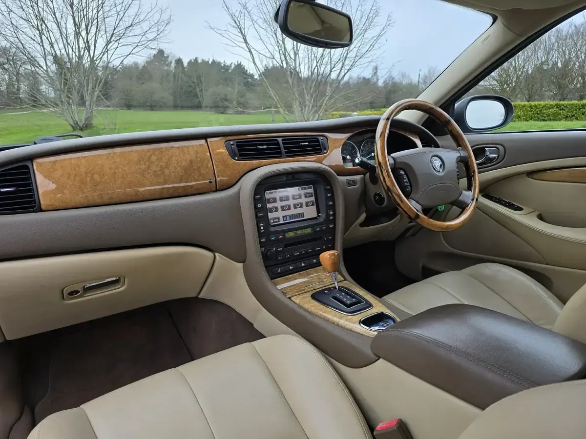 Used Jaguar S-Type SE 207 HP (152 kW) 2006 Blue Sedan