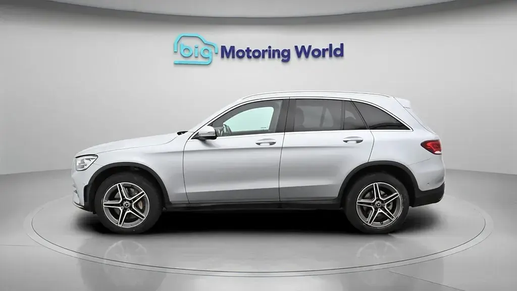 Used Mercedes GLC300e AMG line 333 HP (244 kW) 2022 Silver SUV