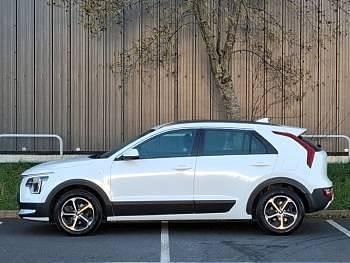 Used Kia Niro 139 HP (102 kW) 2023 White SUV