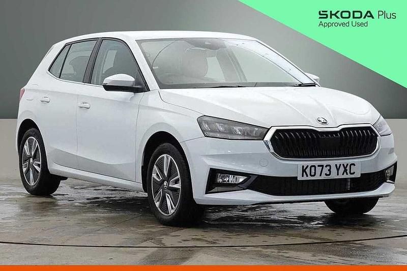 Used Skoda 110 R SE L 81 HP (59 kW) 2024 Moon white metallic Hatchback