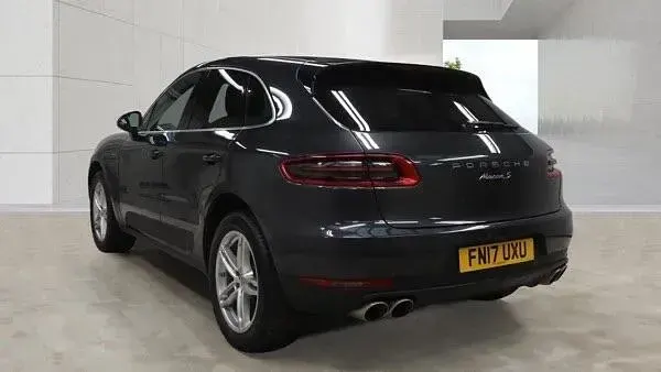 Used Porsche Macan S Diesel 258 HP (189 kW) 2017 Grey SUV