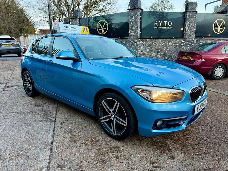 Used BMW 118 Sport Line 2019 Blue Hatchback