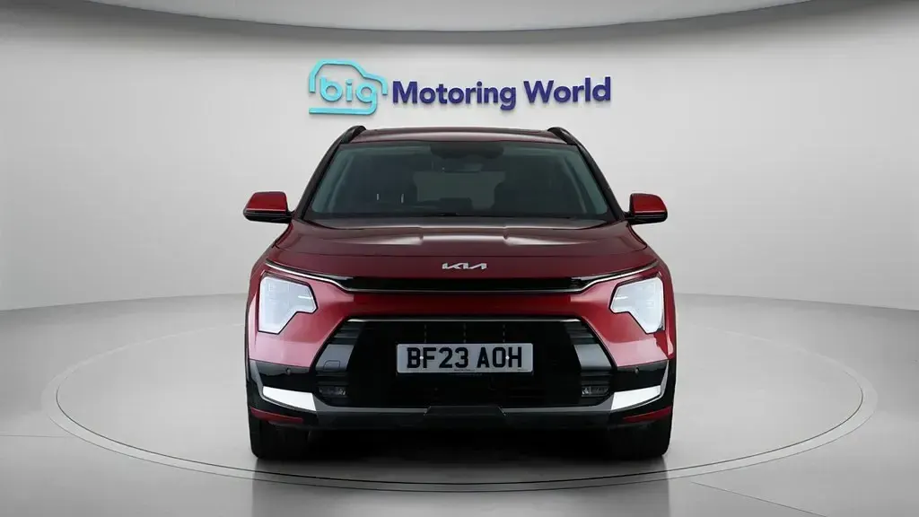 Used Kia Niro 180 HP (132 kW) 2023 Red SUV