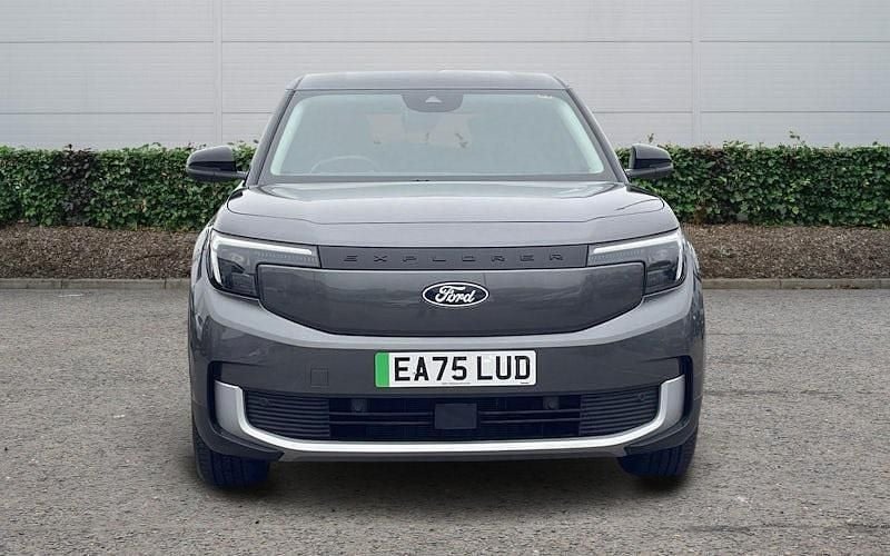 Used Ford Explorer Select 210 kW (286 HP) 2025 SUV