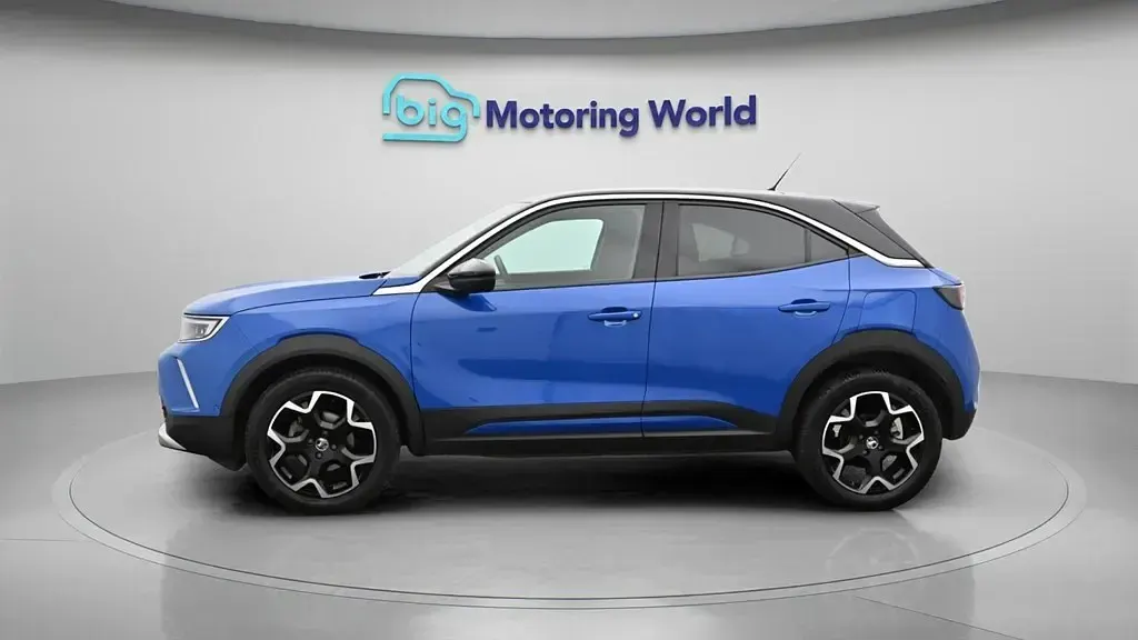 Second-hand Vauxhall Mokka Ultimate 130 CP (95 kW) 2023 Albastru SUV