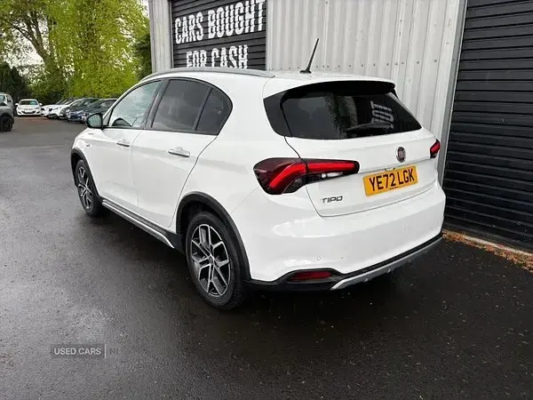 Używany Fiat Tipo 100 KM (73 kW) 2022 Biały Hatchback