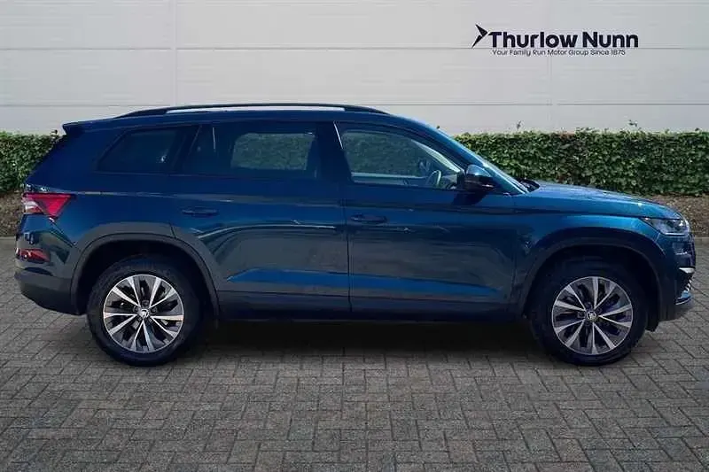 Second-hand Skoda Kodiaq SE Drive 150 CP (110 kW) 2023 Albastru SUV
