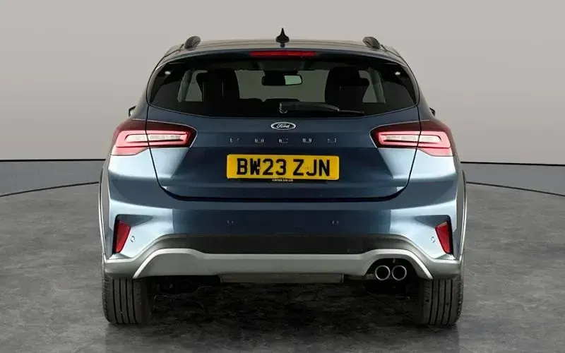 Used Ford Focus Active 125 HP (91 kW) 2023 Blue Hatchback
